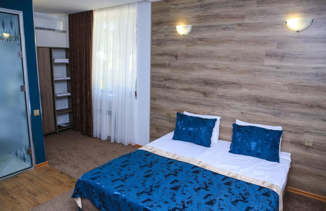 Evim Otel Zaqatala Exterior foto