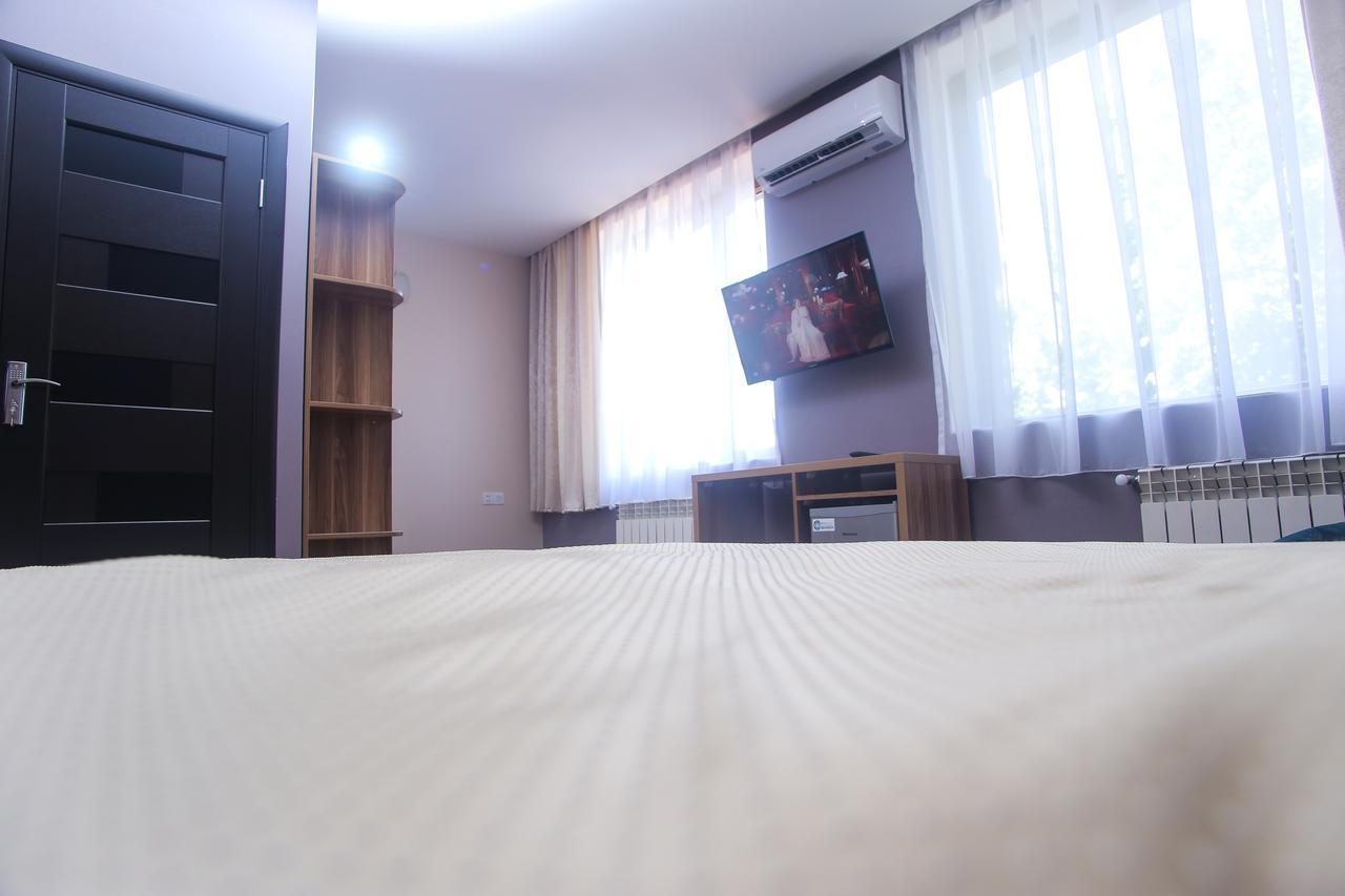 Evim Otel Zaqatala Exterior foto