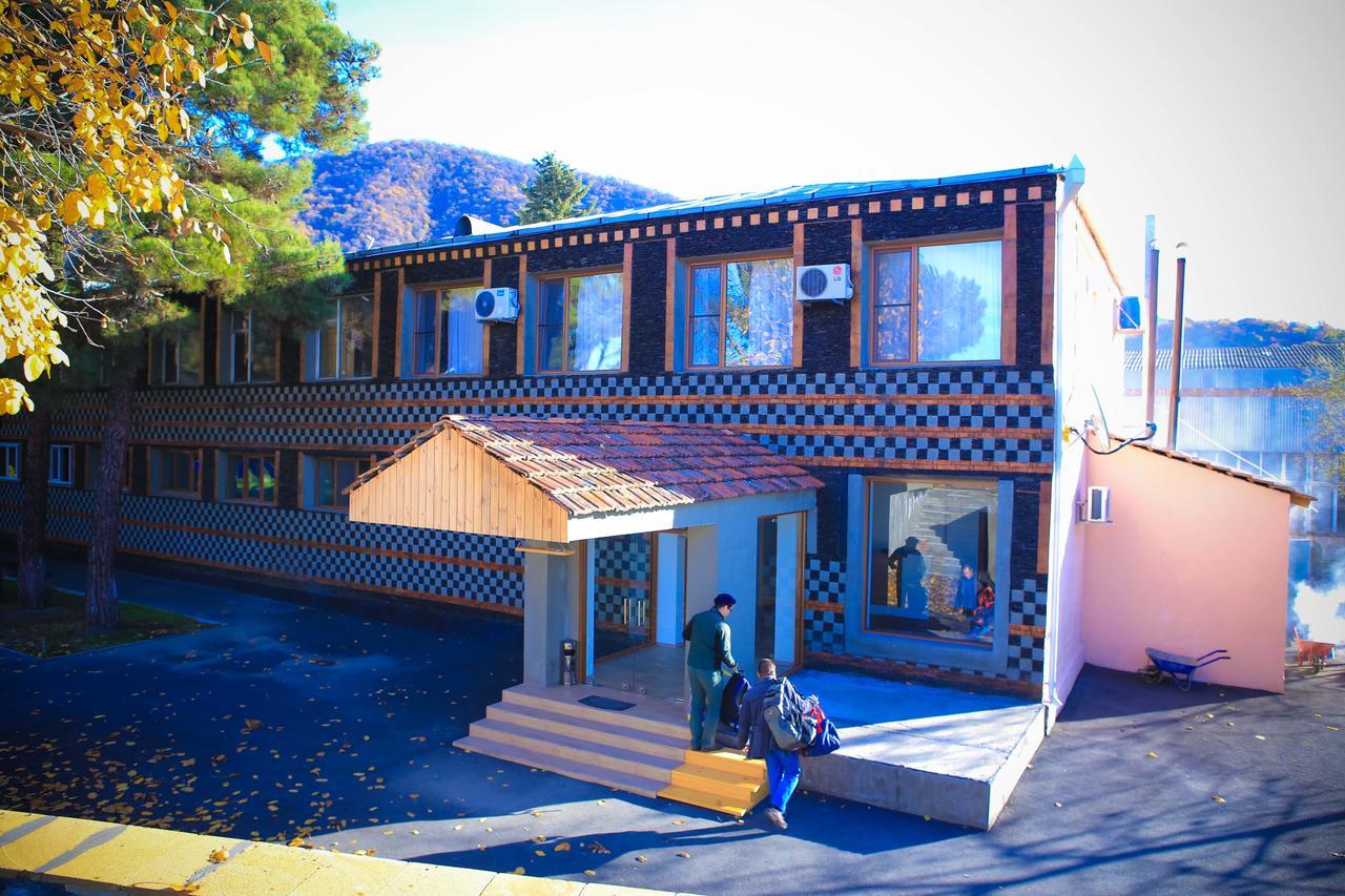 Evim Otel Zaqatala Exterior foto
