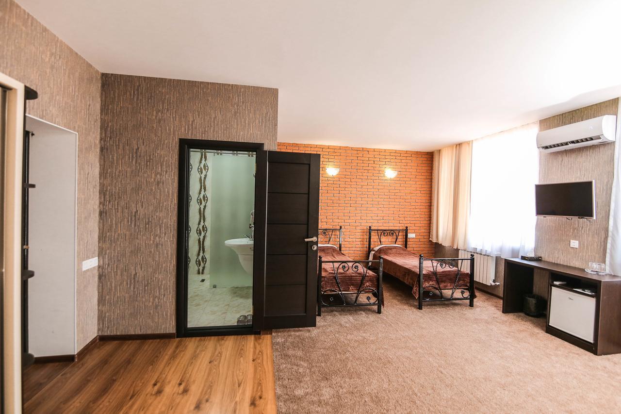 Evim Otel Zaqatala Exterior foto