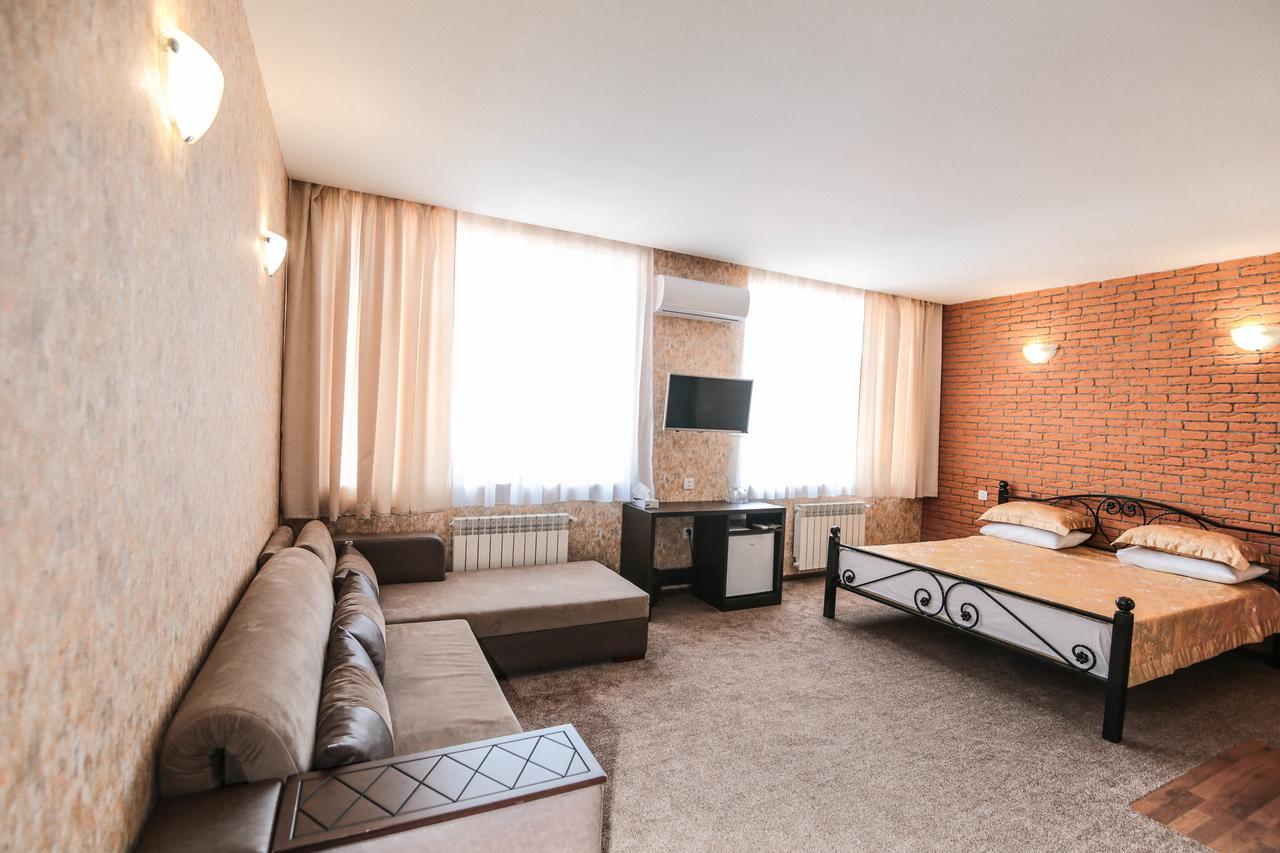 Evim Otel Zaqatala Exterior foto